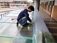 三光國小雨水從屋頂之採光罩周邊及採光罩之勾縫處漏水